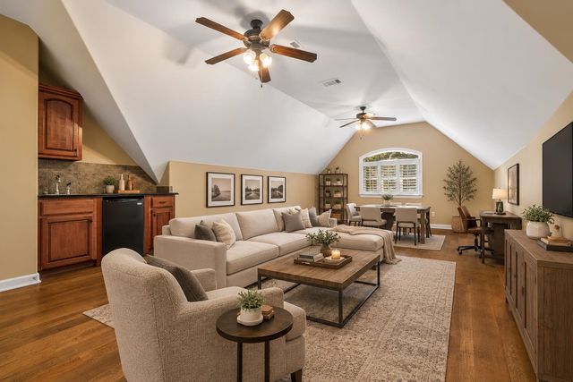 25 LANCASTER DR, Arlington, TN 38002