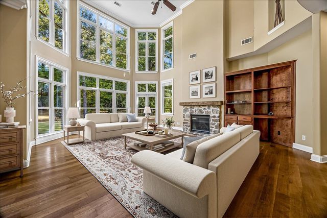 25 LANCASTER DR, Arlington, TN 38002