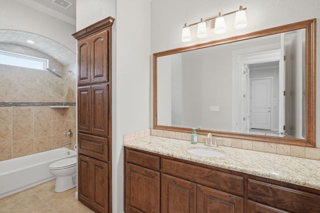 3913 Homestead Court, Granbury, TX 76049