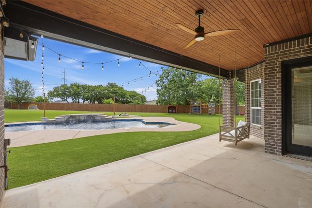 3913 Homestead Court, Granbury, TX 76049
