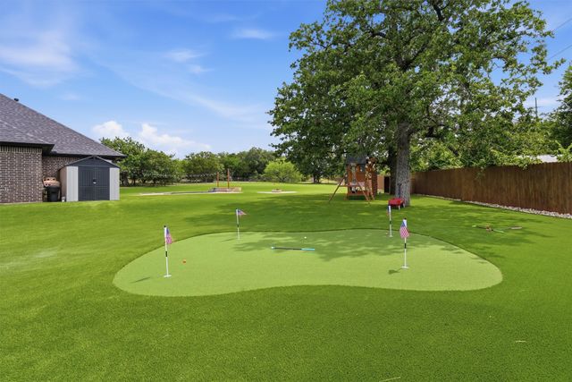 3913 Homestead Court, Granbury, TX 76049