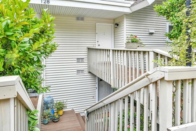 128 Ascot Ct C, Moraga, CA 94556