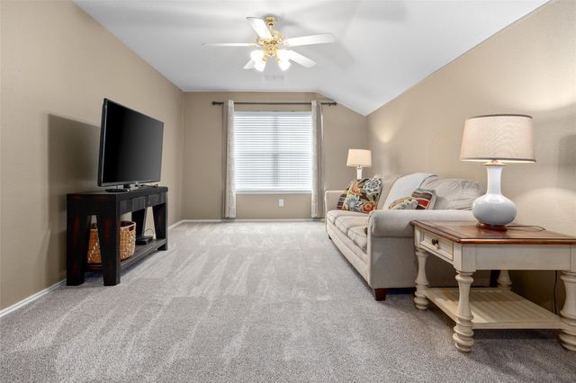 8432 Cactus Flower Drive, Fort Worth, TX 76131