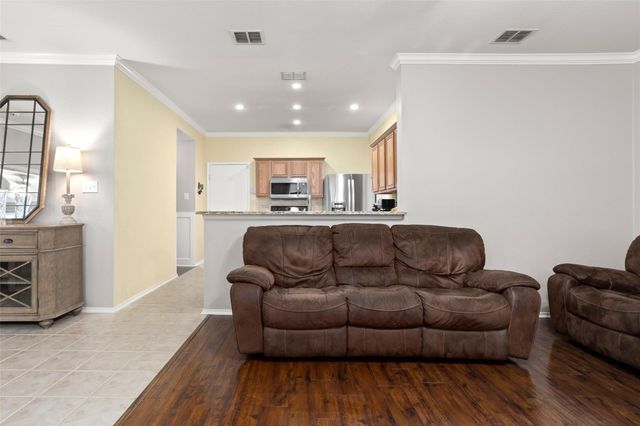 8432 Cactus Flower Drive, Fort Worth, TX 76131