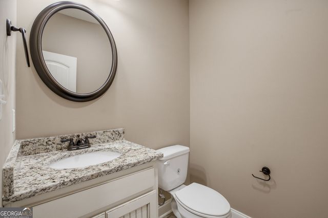 251 Hampton Oaks Way, Byron, GA 31008