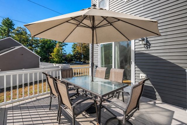 23 Old Center St, Carver, MA 02330