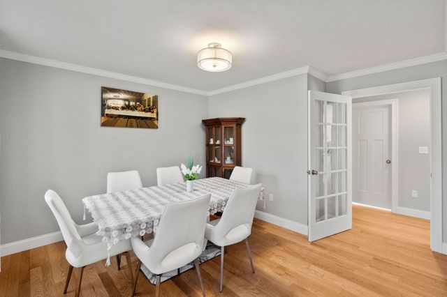 23 Old Center St, Carver, MA 02330