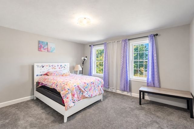 23 Old Center St, Carver, MA 02330