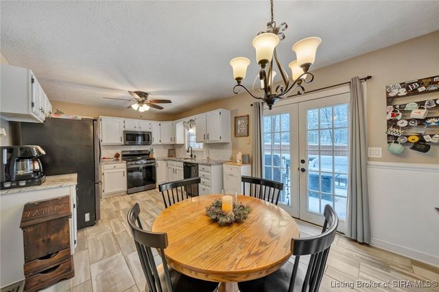 3211 Rolling Creek Drive, New Albany, IN 47150