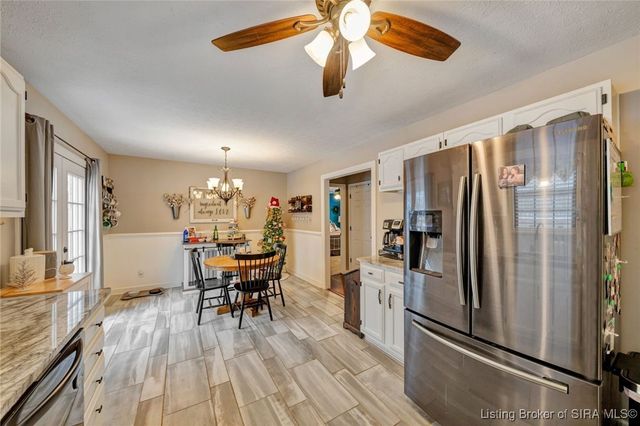 3211 Rolling Creek Drive, New Albany, IN 47150