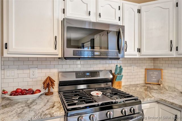 3211 Rolling Creek Drive, New Albany, IN 47150