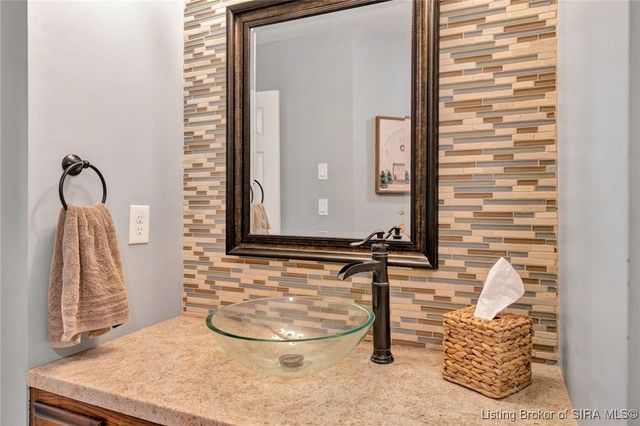 3211 Rolling Creek Drive, New Albany, IN 47150