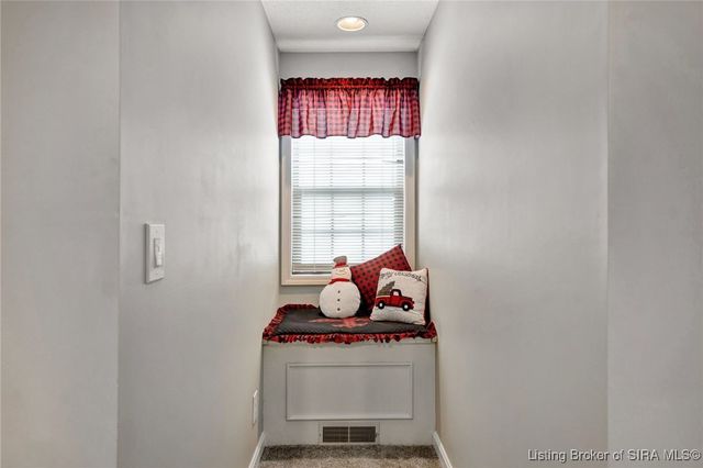 3211 Rolling Creek Drive, New Albany, IN 47150