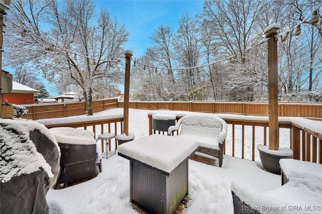 3211 Rolling Creek Drive, New Albany, IN 47150