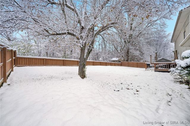 3211 Rolling Creek Drive, New Albany, IN 47150