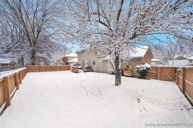 3211 Rolling Creek Drive, New Albany, IN 47150