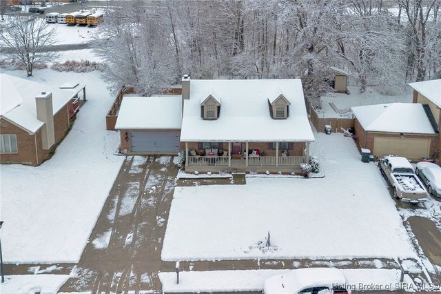 3211 Rolling Creek Drive, New Albany, IN 47150