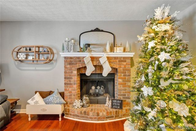 3211 Rolling Creek Drive, New Albany, IN 47150