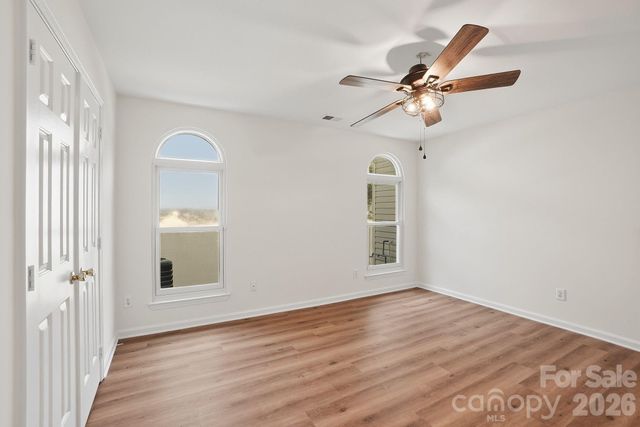 1629 Oak Knoll Lane, Charlotte, NC 28214