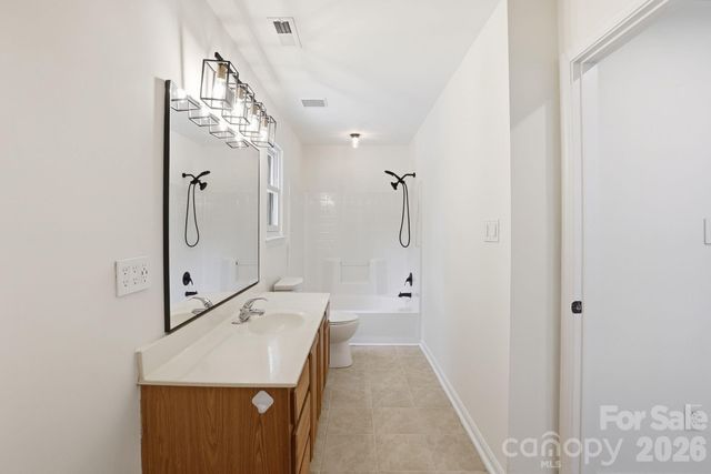 1629 Oak Knoll Lane, Charlotte, NC 28214