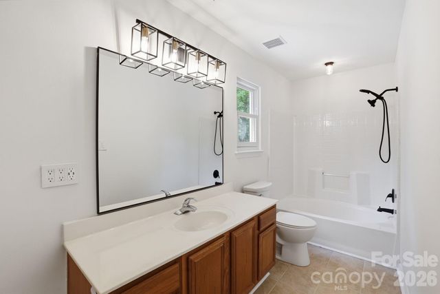 1629 Oak Knoll Lane, Charlotte, NC 28214