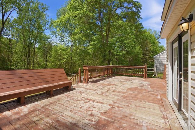 1629 Oak Knoll Lane, Charlotte, NC 28214