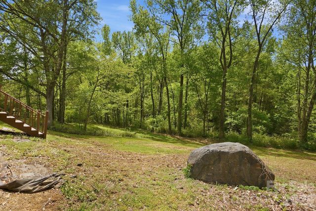 1629 Oak Knoll Lane, Charlotte, NC 28214