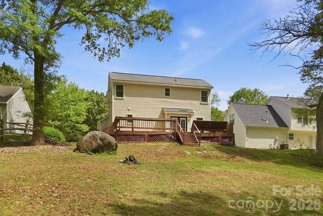 1629 Oak Knoll Lane, Charlotte, NC 28214