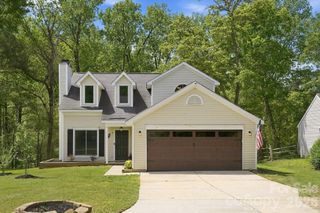 1629 Oak Knoll Lane, Charlotte, NC 28214