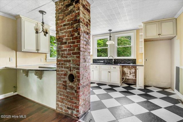 105 W Wayne Street, Fremont, NC 27830