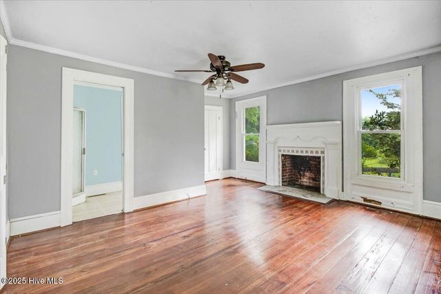 105 W Wayne Street, Fremont, NC 27830