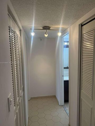20840 SAN SIMEON WAY 208, Miami, FL 33179