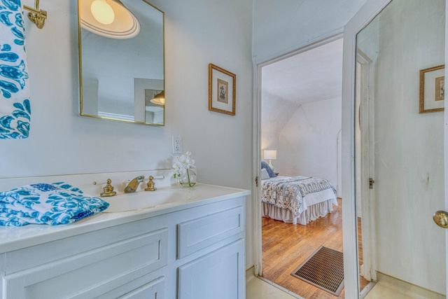 195 Cedar Street, Pacific Grove, CA 93950