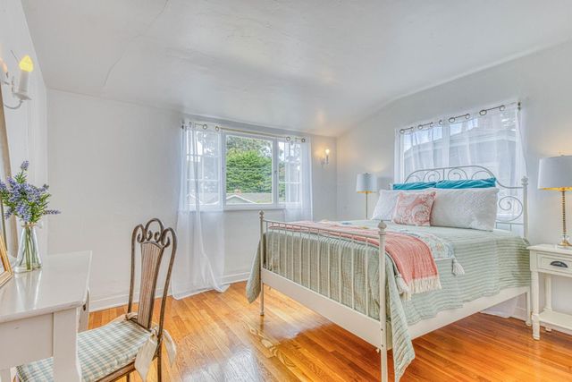 195 Cedar Street, Pacific Grove, CA 93950