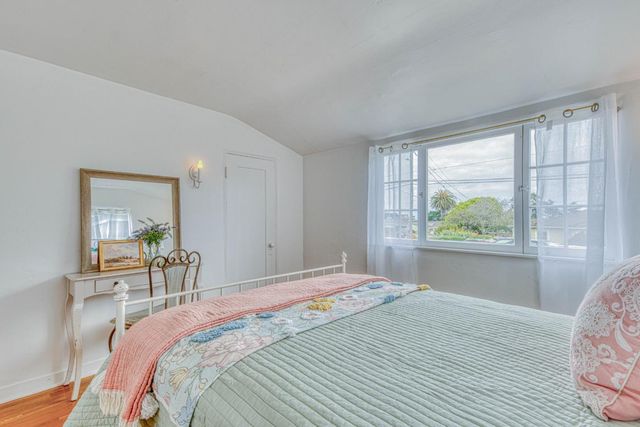195 Cedar Street, Pacific Grove, CA 93950