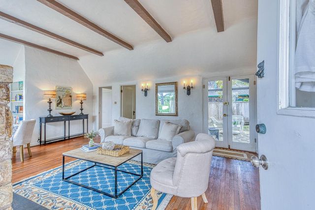 195 Cedar Street, Pacific Grove, CA 93950