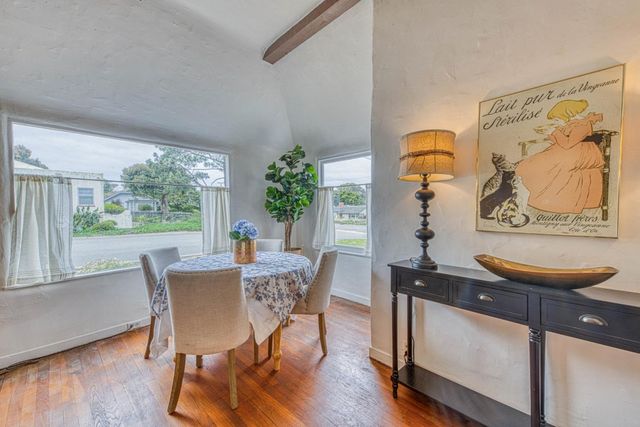 195 Cedar Street, Pacific Grove, CA 93950