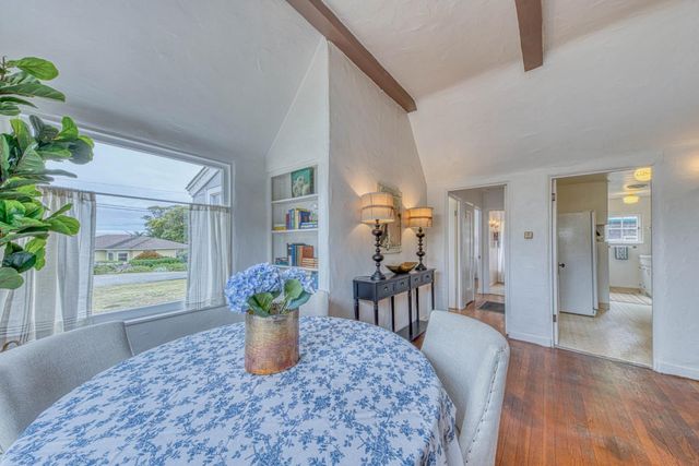 195 Cedar Street, Pacific Grove, CA 93950