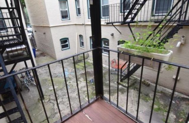 84 Gordon 206, Boston, MA 02135