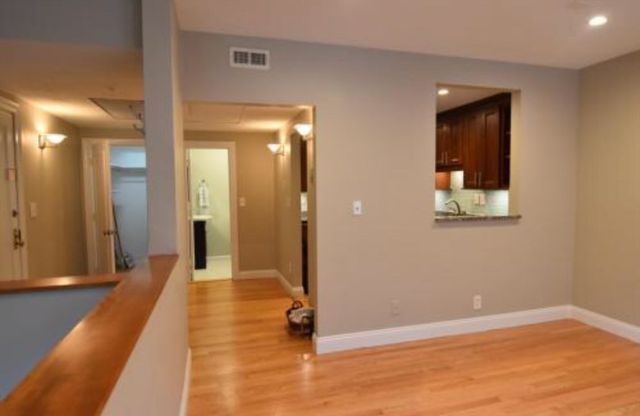 84 Gordon 206, Boston, MA 02135