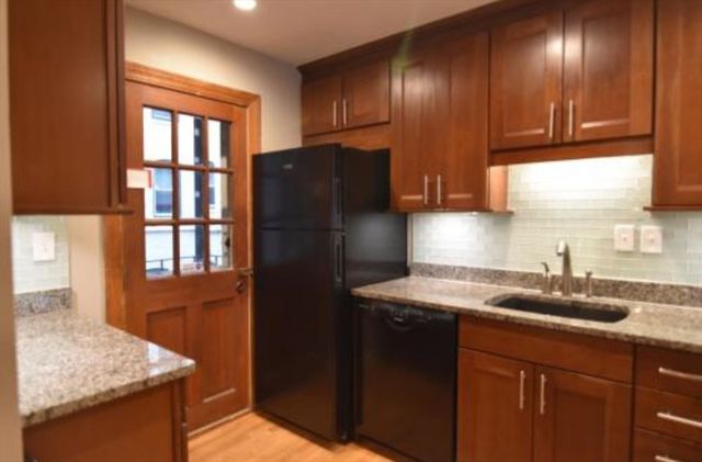 84 Gordon 206, Boston, MA 02135