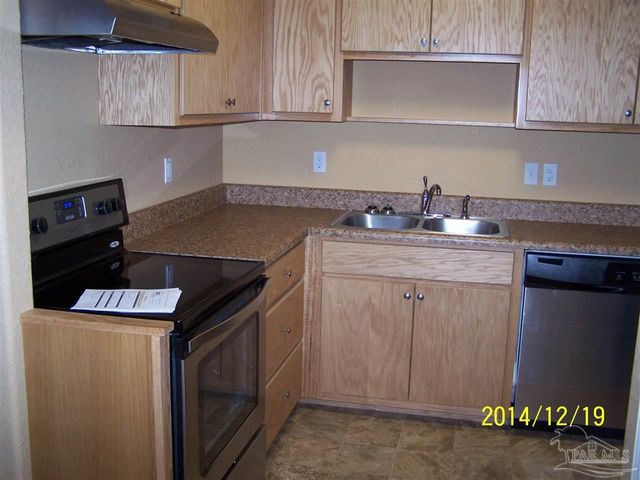 7071 Lake Joanne Dr 2C, Pensacola, FL 32506