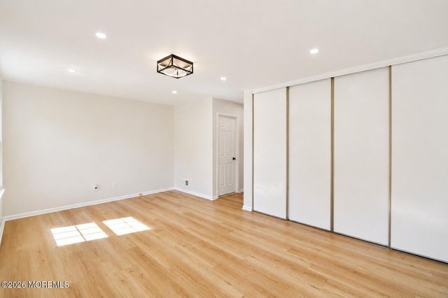 99 Oak Lane, Eatontown, NJ 07724