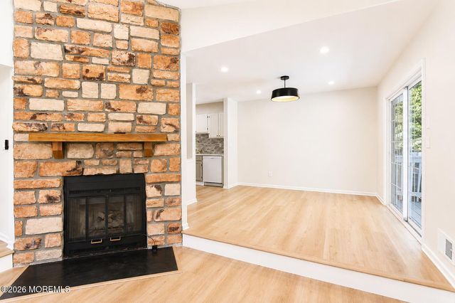 99 Oak Lane, Eatontown, NJ 07724