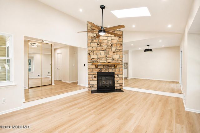99 Oak Lane, Eatontown, NJ 07724