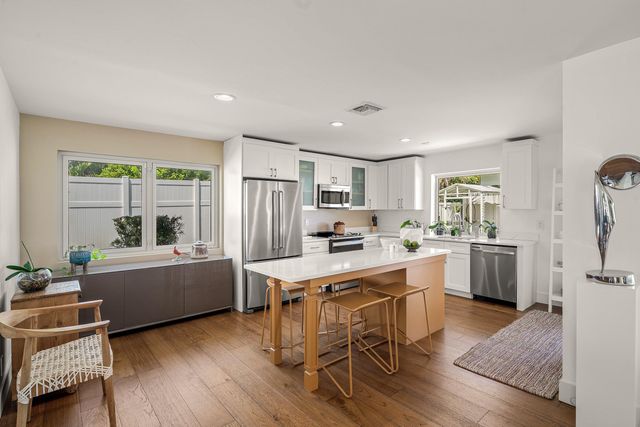 1009 NW 1ST Avenue, Delray Beach, FL 33444