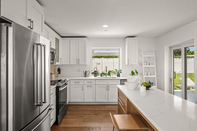 1009 NW 1ST Avenue, Delray Beach, FL 33444