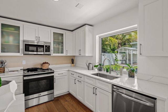 1009 NW 1ST Avenue, Delray Beach, FL 33444