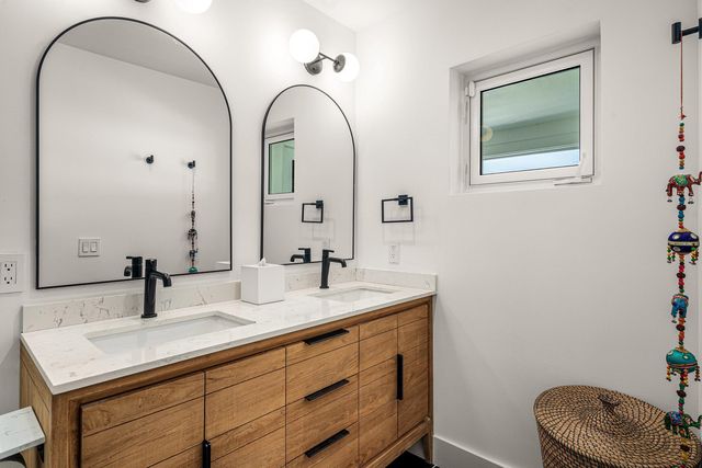 1009 NW 1ST Avenue, Delray Beach, FL 33444