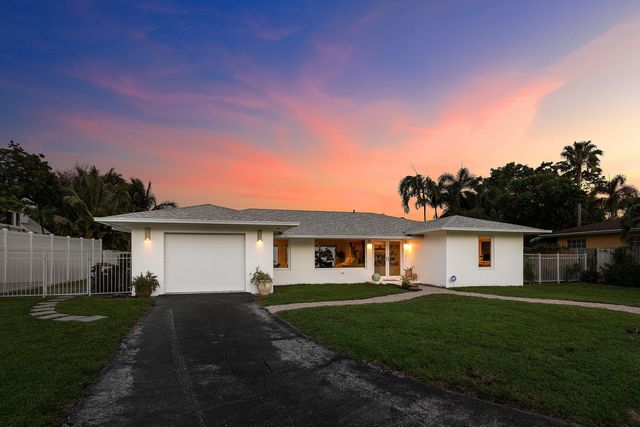 1009 NW 1ST Avenue, Delray Beach, FL 33444